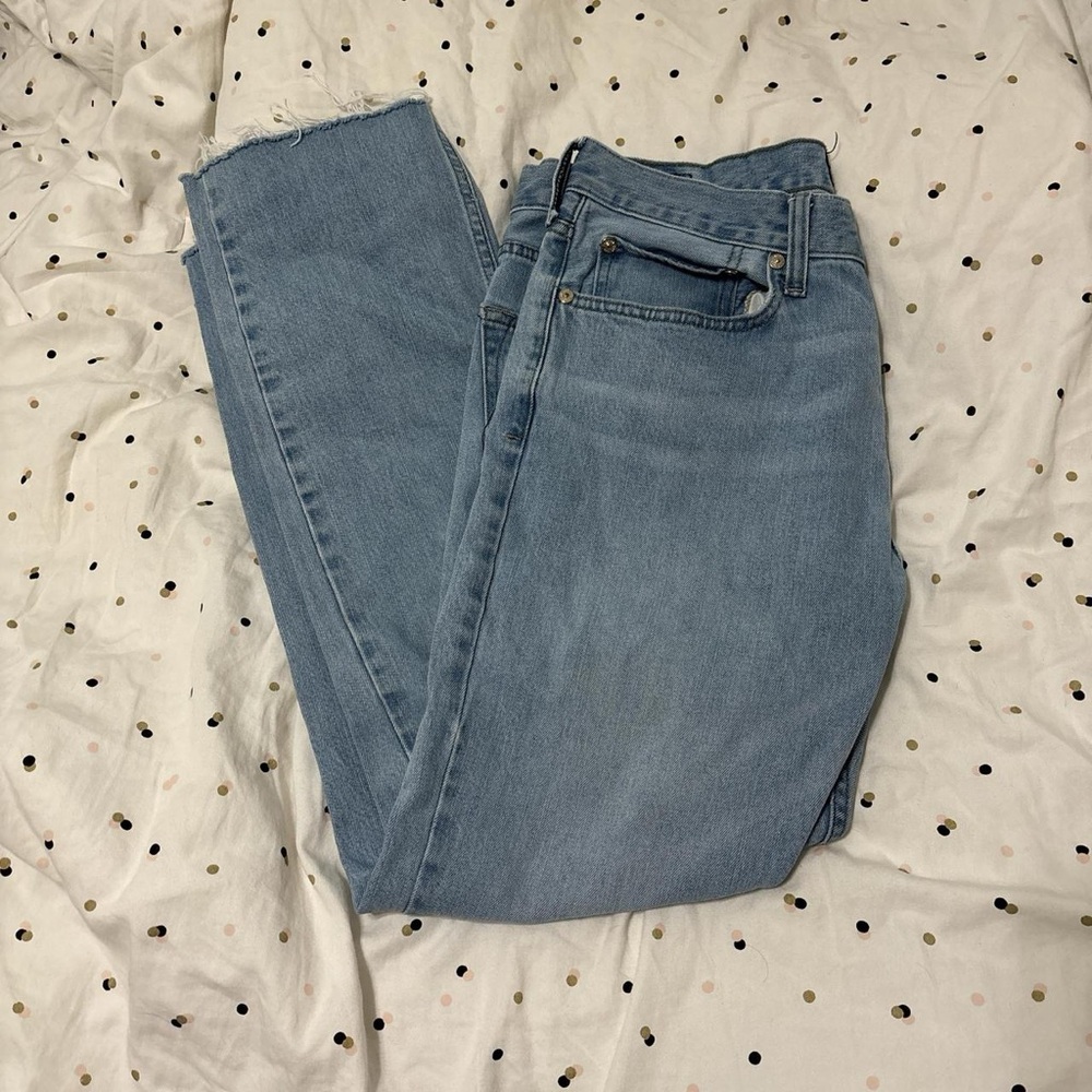 Women’s 32x34 slim “Pacsun” Straight Leg Ripped Jeans NEW WITHOUT TAGS